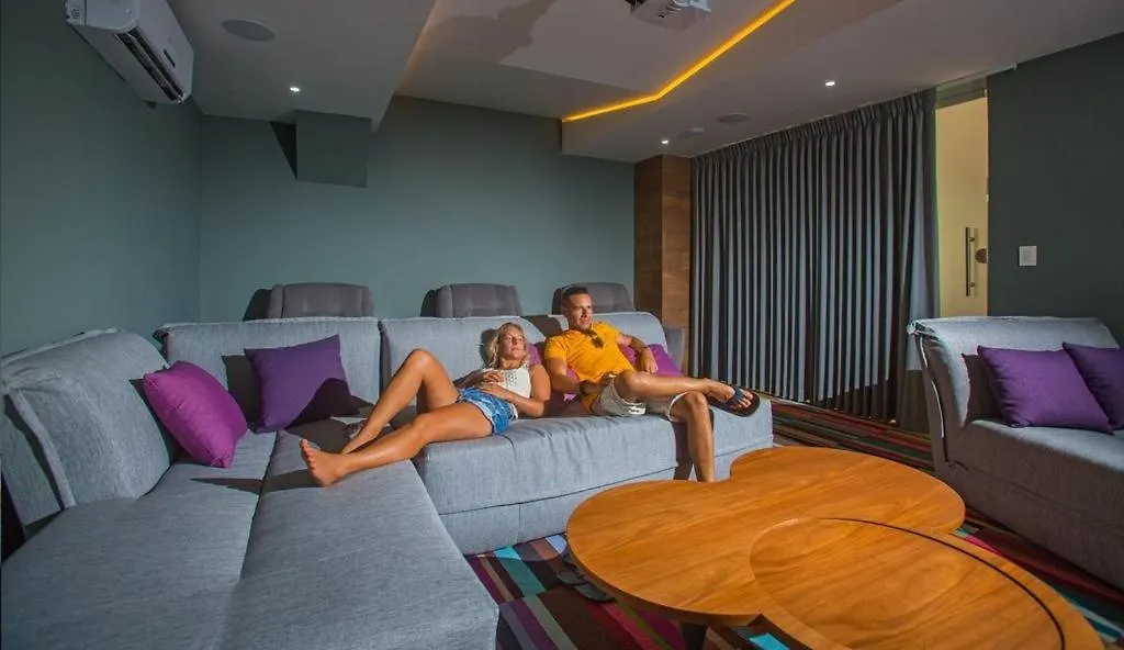 Premium Ph W/ Private Pool Near 5Th Ave. Apartment Playa del Carmen