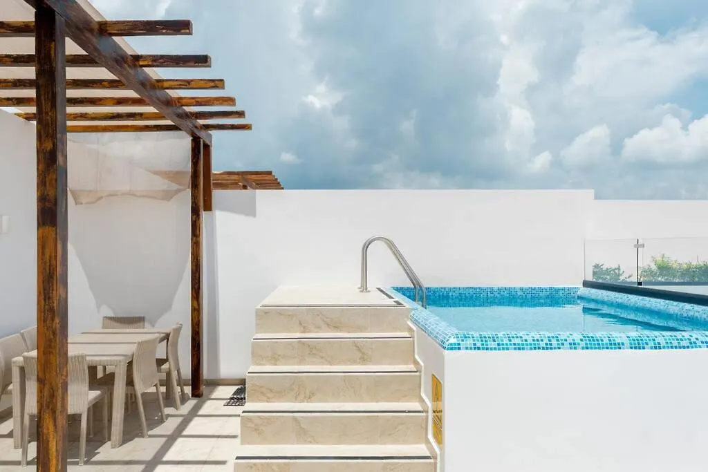 Premium Ph W/ Private Pool Near 5Th Ave. Apartment Playa del Carmen